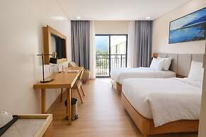 Marina Bay Con Dao Hotel