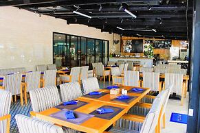 Marina Bay Con Dao Hotel