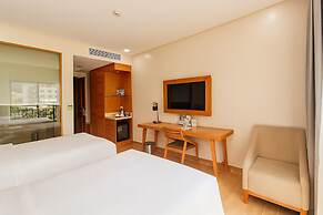 Marina Bay Con Dao Hotel