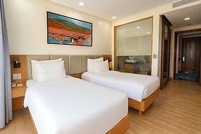 Marina Bay Con Dao Hotel