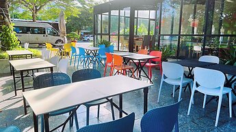 Marina Bay Con Dao Hotel