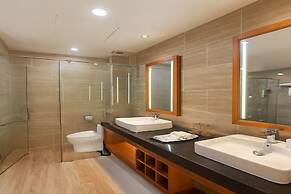 Marina Bay Con Dao Hotel