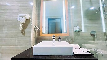 Marina Bay Con Dao Hotel