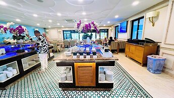 Marina Bay Con Dao Hotel