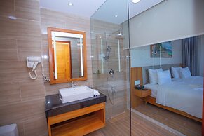 Marina Bay Con Dao Hotel