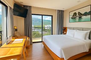 Marina Bay Con Dao Hotel