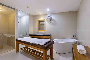 Marina Bay Con Dao Hotel