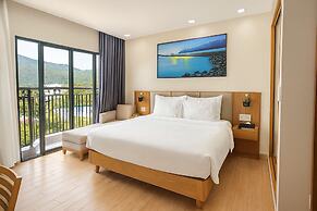 Marina Bay Con Dao Hotel