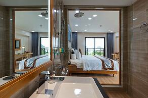 Marina Bay Con Dao Hotel