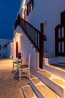 Sunset Paraportiani Rooms