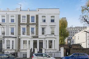 JOIVY Charming 1 Bed Flat, Sleeps 4