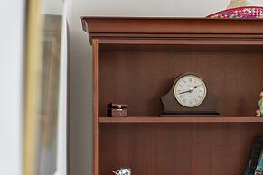 JOIVY Charming 1 Bed Flat, Sleeps 4