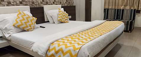 Hotel Maa Ganga Palace