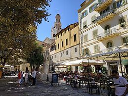 Holiday Spazio Blu Ghibli in Sanremo - CasaViva