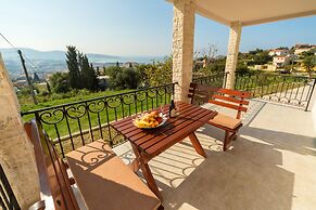 Uphill Glavanovic Villa