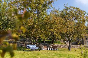 Uphill Glavanovic Villa