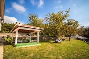 Uphill Glavanovic Villa