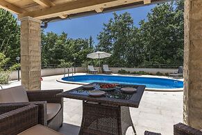 Luxury Villa Lucia with heated pool