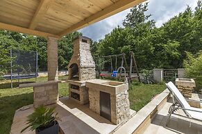 Luxury Villa Lucia with heated pool