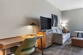 Staybridge Suites Dallas Grand Prairie by IHG