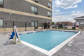 Staybridge Suites Dallas Grand Prairie by IHG