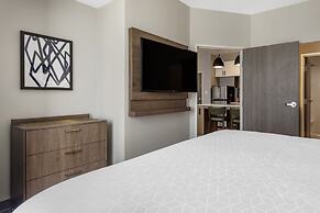 Staybridge Suites Dallas Grand Prairie by IHG