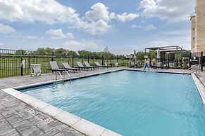 Staybridge Suites Dallas Grand Prairie by IHG