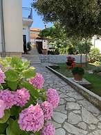 Cozy Dorina Apartment for 2