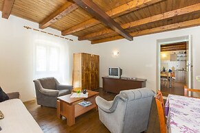 Apartment Justina-Labin-quiet place