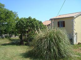 Apartment Justina-Labin-quiet place