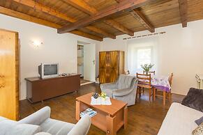 Apartment Justina-Labin-quiet place