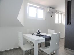 Apartments Holiday Budva