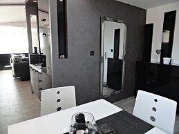 Apartments Holiday Budva