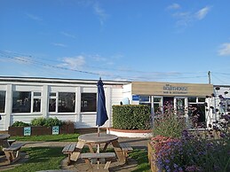 2 Bedroom two Bathroom Sunset Lodge Heachambeach