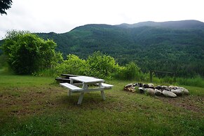 The Mighty Fraser Motel