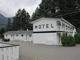 The Mighty Fraser Motel