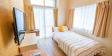 Hotel Tomas Asahibashi Station