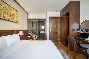Golden Lotus Hotel Da Nang