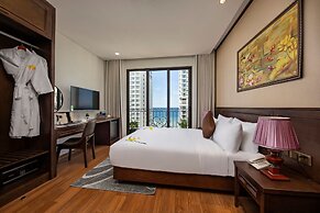 Golden Lotus Hotel Da Nang