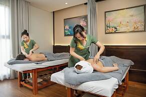 Golden Lotus Hotel Da Nang