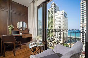 Golden Lotus Hotel Da Nang