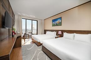 Golden Lotus Hotel Da Nang