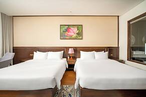Golden Lotus Hotel Da Nang