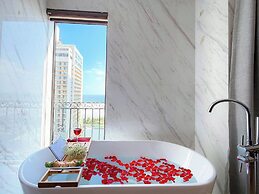 Golden Lotus Hotel Da Nang