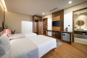 Golden Lotus Hotel Da Nang