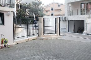 Family Apartments Budva