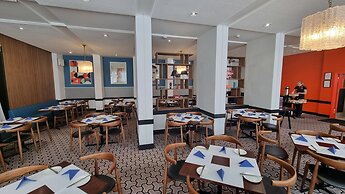 Lancaster Hall Hotel