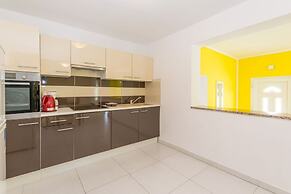 Spacious Apartment Janko