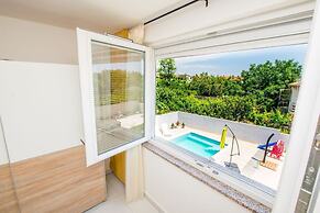 Spacious Apartment Janko