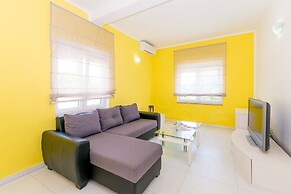 Spacious Apartment Janko